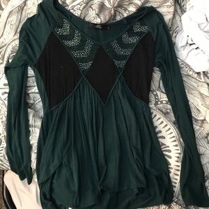 BKE boutique long sleeve blouse